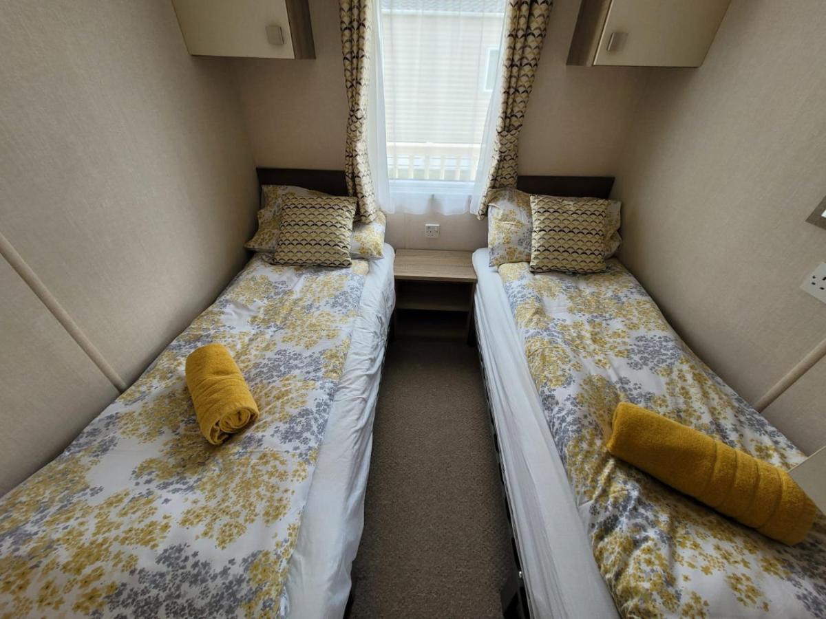 Caravan In The Cotswolds Villa Cirencester Buitenkant foto