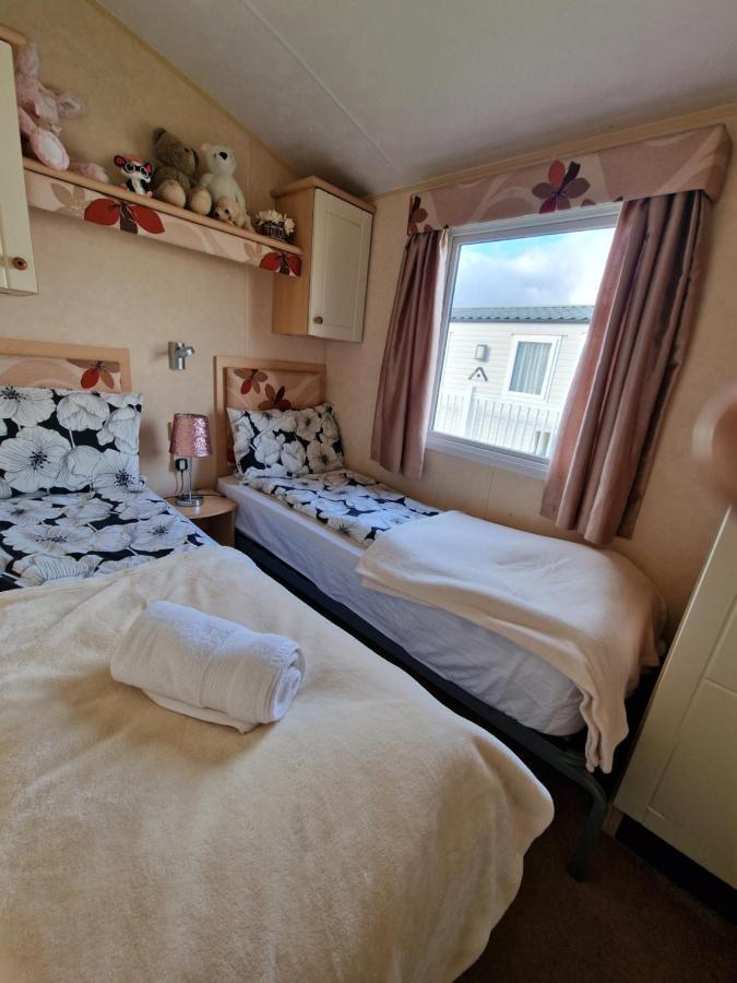 Caravan In The Cotswolds Villa Cirencester Buitenkant foto