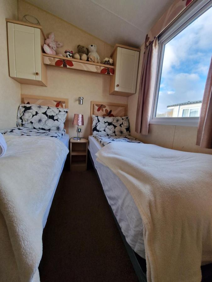 Caravan In The Cotswolds Villa Cirencester Buitenkant foto