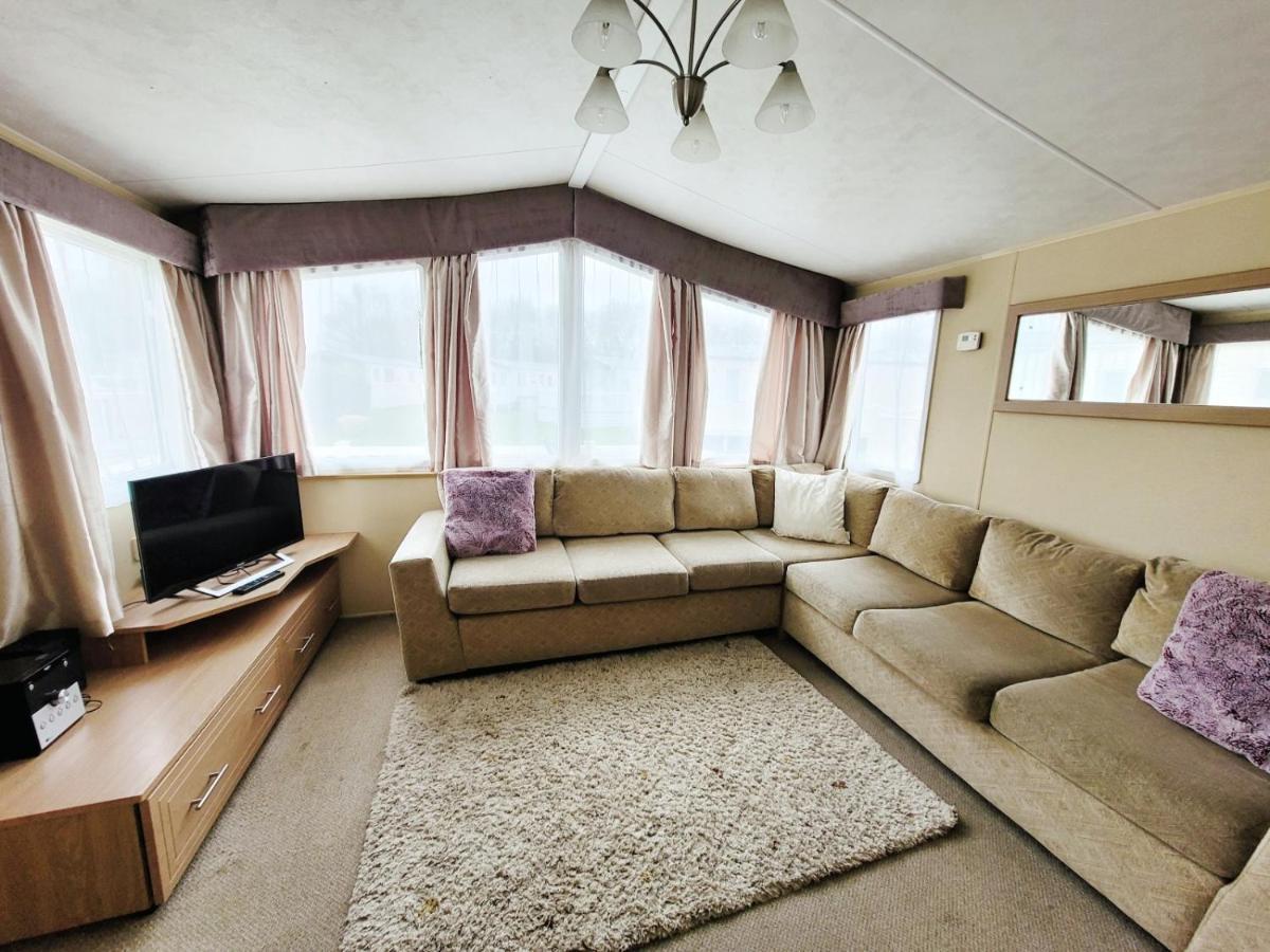 Caravan In The Cotswolds Villa Cirencester Buitenkant foto