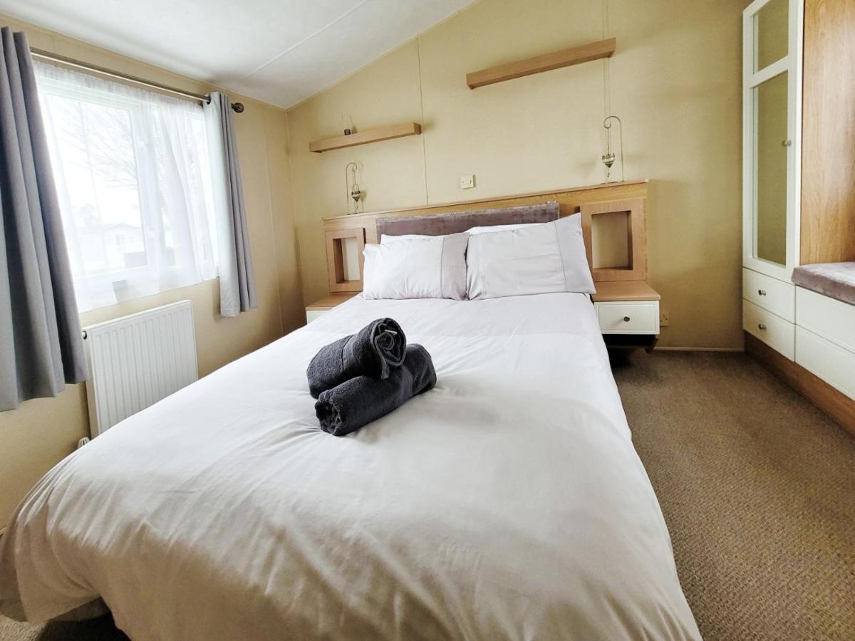Caravan In The Cotswolds Villa Cirencester Buitenkant foto