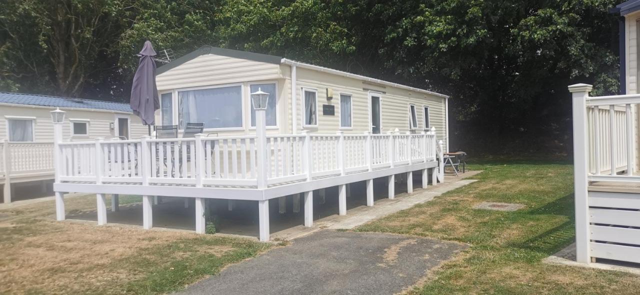 Caravan In The Cotswolds Villa Cirencester Buitenkant foto