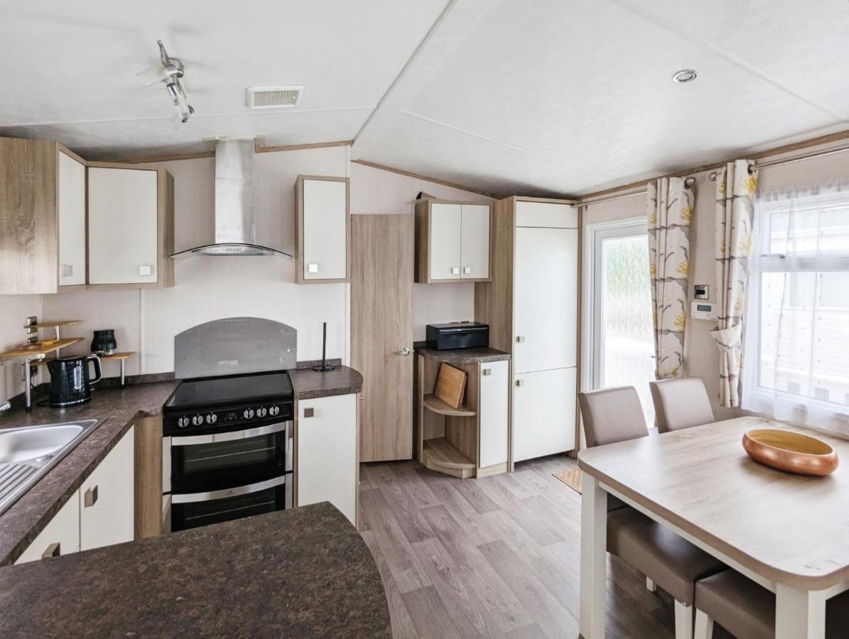 Caravan In The Cotswolds Villa Cirencester Buitenkant foto