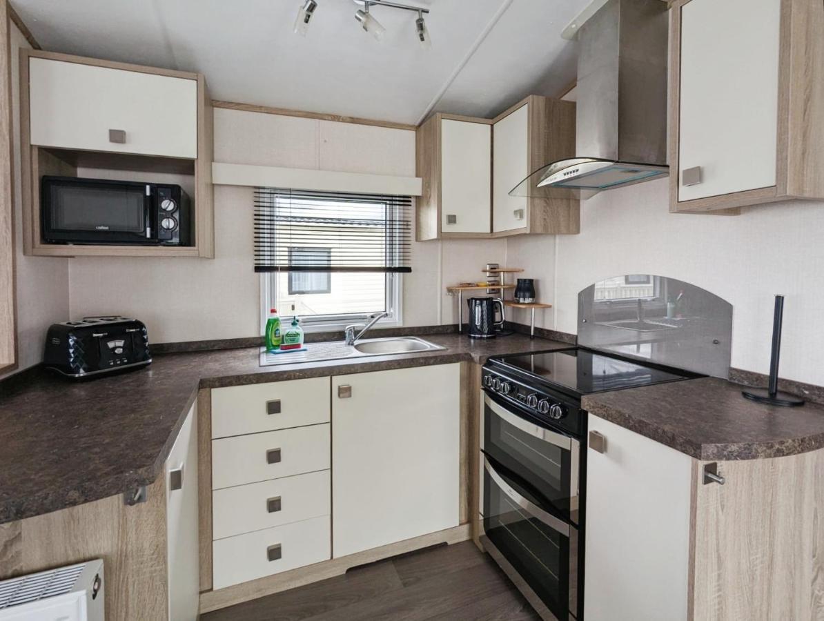 Caravan In The Cotswolds Villa Cirencester Buitenkant foto